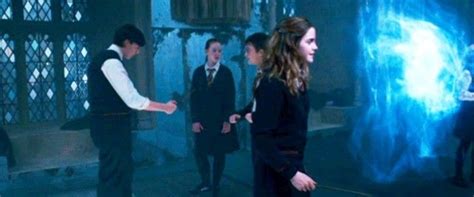 Pin De Angelica Lima Gomes En Harry Potter Datos De Harry Potter