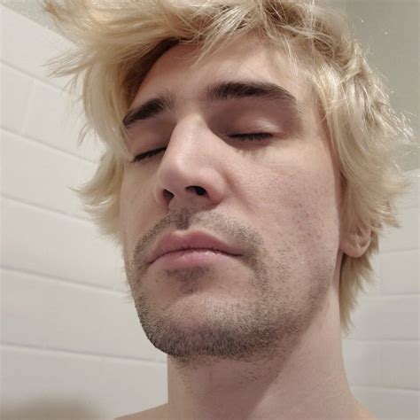 Xqc Stream Reviews ️ On Twitter Gm Im Ah Wake Did U Shower Today