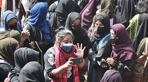 Karnataka Hijab Row Live Update Check All Latest Developments Here