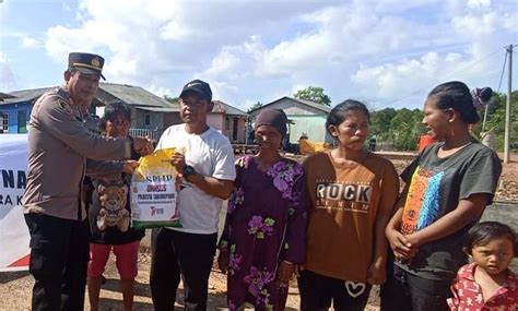 Polsek Bukit Bestari Salurkan 100 Paket Sembako Ke Warga Kurang Mampu