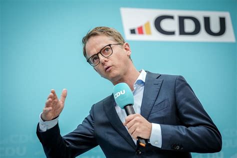 Partei Im Neuen Look Cdu Zeigt In Werbefilm Falschen Reichstag
