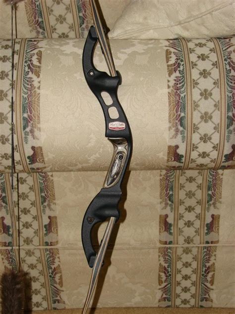 Hoyt Buffalo Bow Review - a Recurve Take-down Inspection