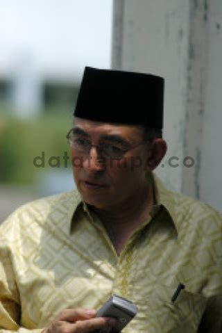 Alwi Shihab DATATEMPO