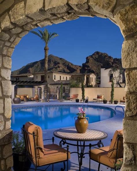 PARADISE VALLEY LUXURY HOMES