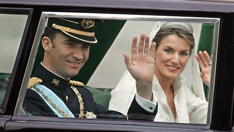 El Exmarido De La Reina Letizia Escribe Una Novela Sobre Su Vida