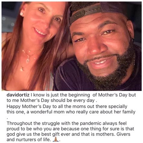 DAVID ORTIZ FELICIA A SU ESPOSA POR EL DIA DE LAS MADRES EN EE UU