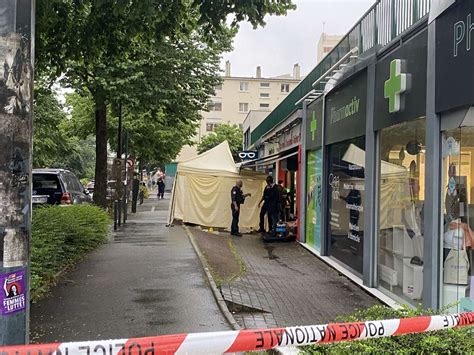 Meurtre Devant La Boucherie Afghane Lauteur Des Seize Coups De