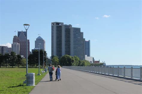 Ralph C. Wilson, Jr. Centennial Park | Detroit Riverfront Conservancy