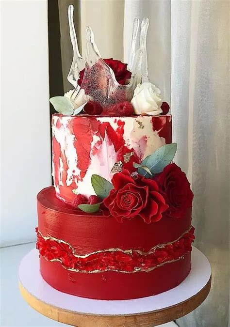 32 Bold And Gorgeous Red Wedding Cakes Weddingomania Wedding Cake