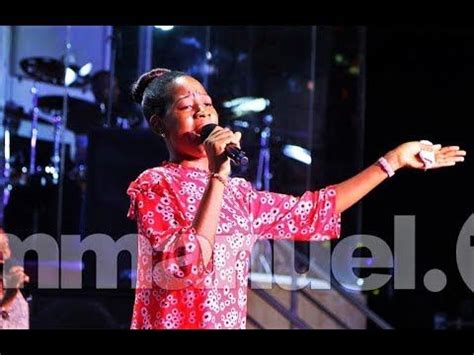 Scoan Praises Worship With Emmanuel Tv Singers Youtube