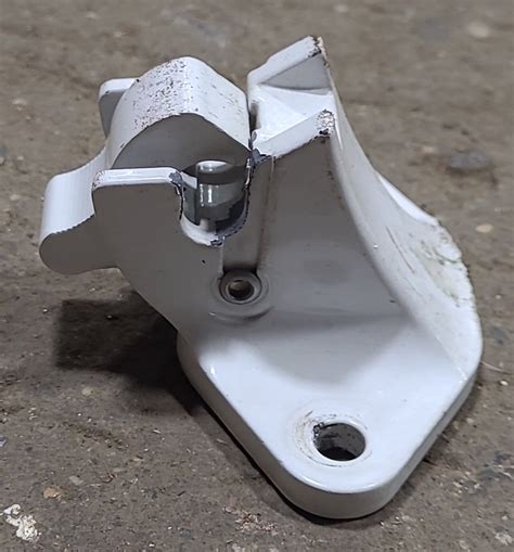 Buy Used Dometic Awning Bottom Mounting Bracket Online Young Farts Rv