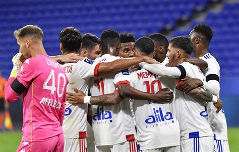 Ligue 1 Lyon s impose largement face à Monaco et remonte au classement