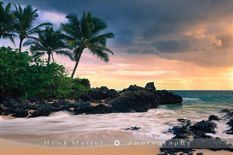 Sunset At Secret Beach Makena Cove Maui Hawaii Flickr