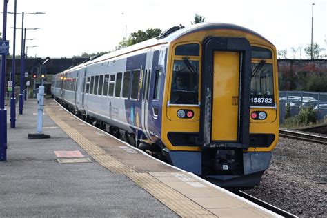 2k17 Northern 158782 A Pair Of Northern Trains Class 158 Flickr