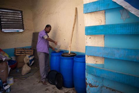 Eager For Their Exodus Ethiopian Jews Prepare Worlds Largest Seder