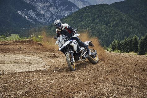 Vidéo nous avons essayé la BMW R 1250 GS et son moteur ShiftCam