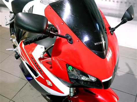 Honda Cbr 1000 Rr Colore Bianco Rosso Usato In Vendita