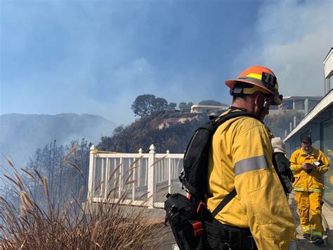 Brush Fire Threatens Homes In Pacific Palisades Annenberg Media