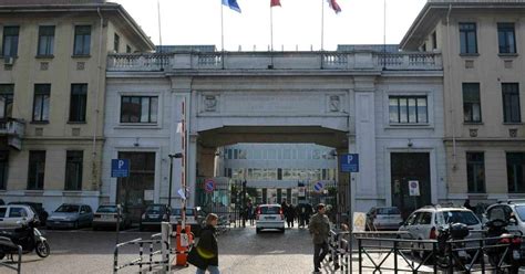 Torino Enne Partorisce Dopo Un Intervento Per Un Raro Tumore Al