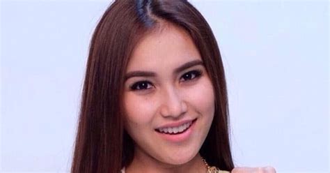 Profil Dan Biodata Ayu Ting Ting Biodata Profil Artis