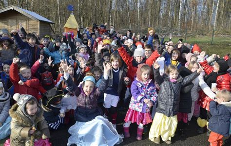 Dampierre Les Bois Un Carnaval Haut En Couleur