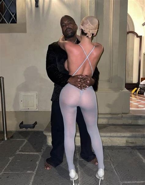 Quem Bianca Censori Mulher De Kanye West Que Viraliza Ao Andar Quase