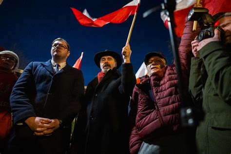 Tvp Pozna Emituje Zn W Program Informacyjny Pod Siedzib Redakcji