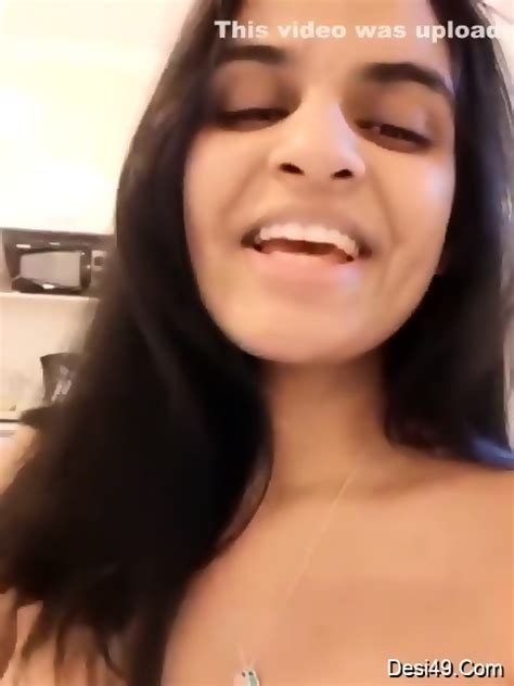 Caliente India Tamil Sexy Babe Mostrar Su COÑO Jugar Con Consolador