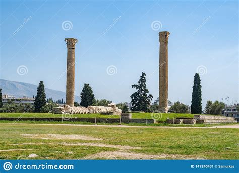 O Templo Do Ol Mpico Zeus Em Atenas Gr Cia Imagem De Stock Imagem De