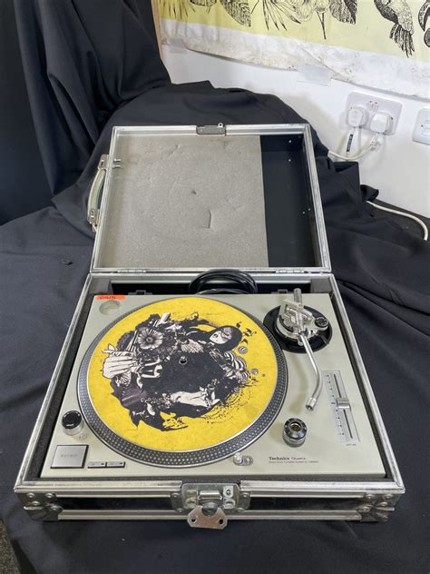 Pair Of Ex Hire Technics 1200 Mk2 Vinyl Turntables Dry Hire Neuron