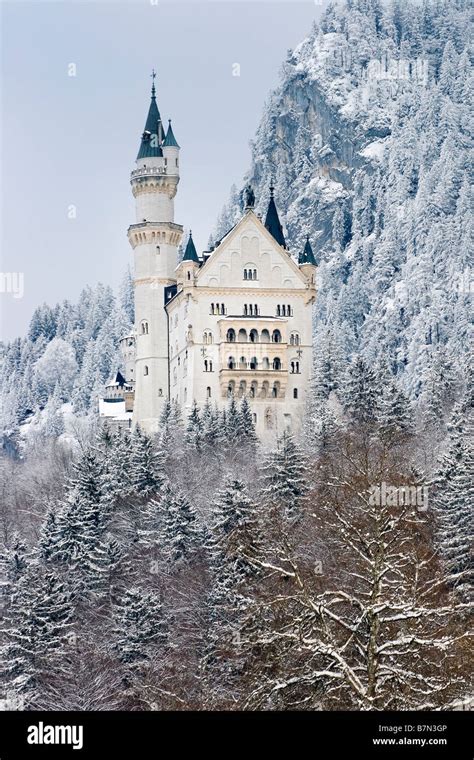 Neuschwanstein Schloss F Ssen Hi Res Stock Photography And Images Alamy