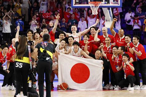 五輪自力出場にスラムダンク作者も祝福 日本選手の名前が一時トレンド入り バスケw杯 産経ニュース