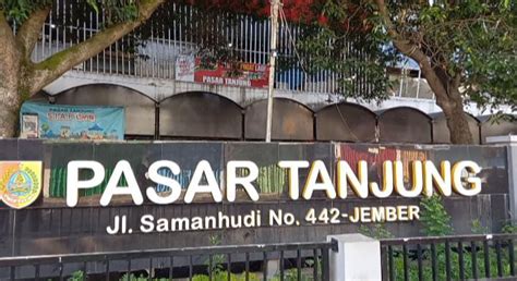 Pasar Tanjung Jember Ramai Pengunjung Kebersihan Masih Jadi Tantangan