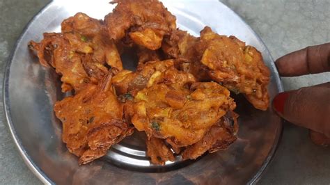 गांव वाले आलू प्याज के कुरकुरेचटपटेटेस्टी पकौड़ेभजिए Cruspy Aloo Pyaz Pakoda Bhajiya