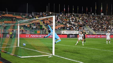 Serie B Venezia Spezia Pohjanpalo Ancora Decisivo Corriere It