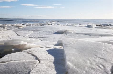 Hielo En El Golfo De Finlandia En Marzo Foto De Archivo Imagen De