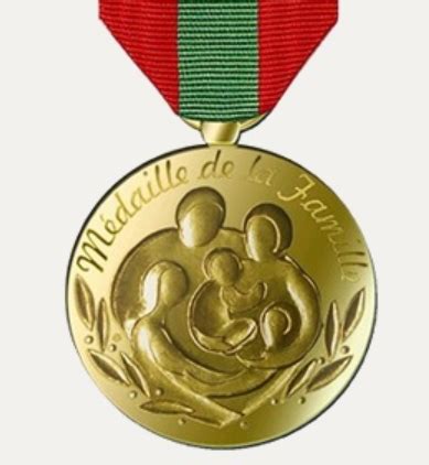 Médaille de l enfance et des familles UDAF des Landes