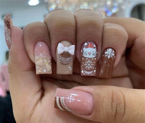 Pin de MaRii Diiaz en Diseños de uñas Manicura navideña Manicura de