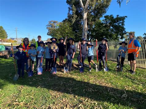 Greatnewsthursday Euroa Primary School Students Invest In Our Future