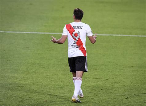 Por Qué Julián Álvarez Se Quedó Afuera Del Banco De River Contra Boca