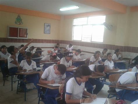 Unidad Educativa Fiscomisional María Auxiliadora Esmeraldas SOMOS