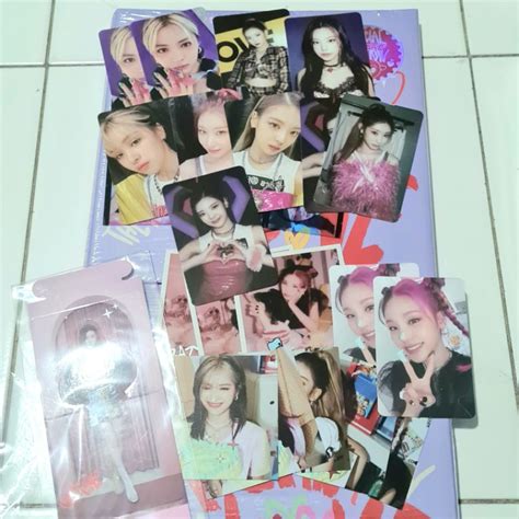 Jual Normal Special Edition Itzy Photocard Polaroid Standing Card