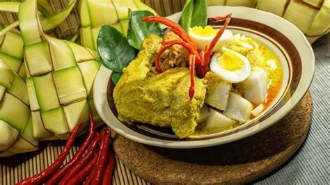 Makna Dan Filosofi Tradisi Ketupat Di Hari Lebaran