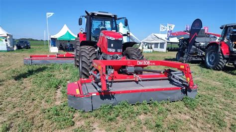 Massey Ferguson exhibió la línea henificación en Expoagro y la probó a