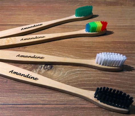 Brosse à dents en bambou personnalisable BamBamBoo fr