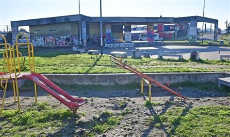 Valdivia Vecinos decidieron la demolición de las estructuras ubicadas