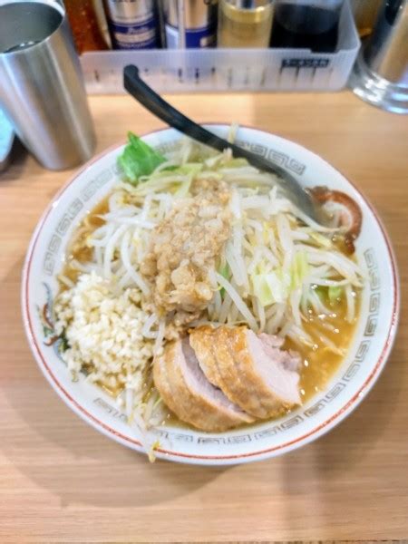 『ラーメン ニンニク、ヤサイ、アブラ』豚山 神保町店のレビュー ラーメンデータベース