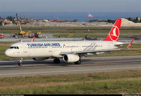 Tc Jsm Turkish Airlines Airbus A Wl Photo By Ronald Vermeulen