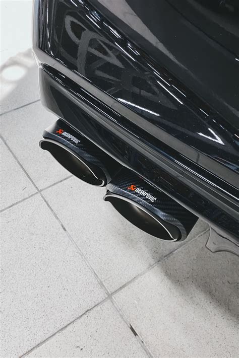 Выхлопная система Akrapovic на BMW M8 Competition в Москве | БМВ Запад