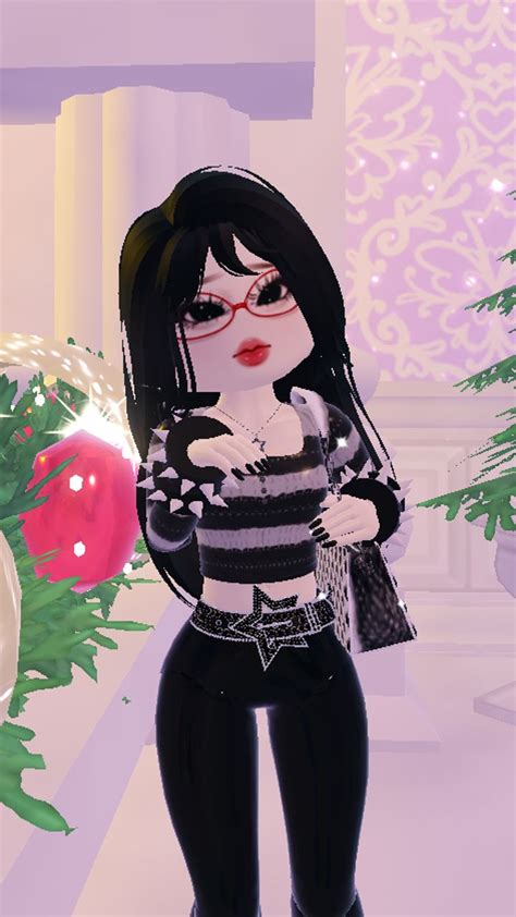 Emo Boy🤷🏻‍♂️😎 Royal High Outfits Ideas Cheap Royal Clothing Royal